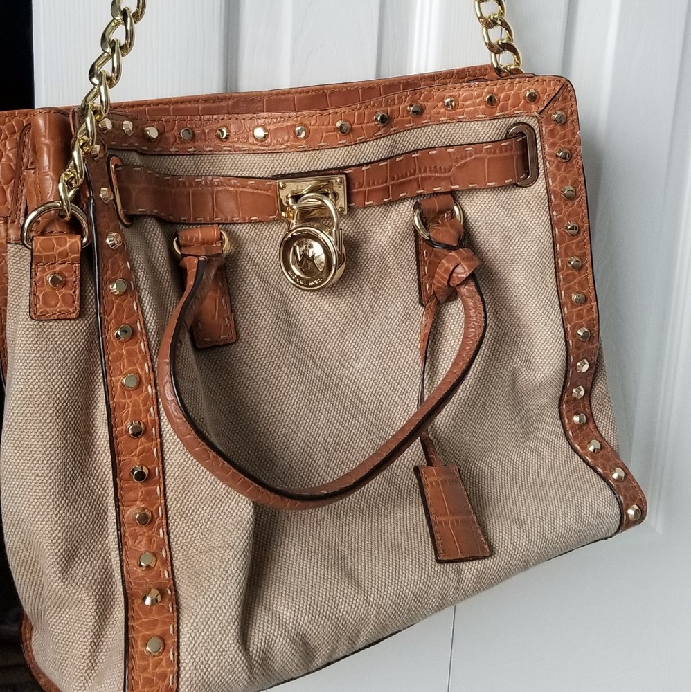Handbag